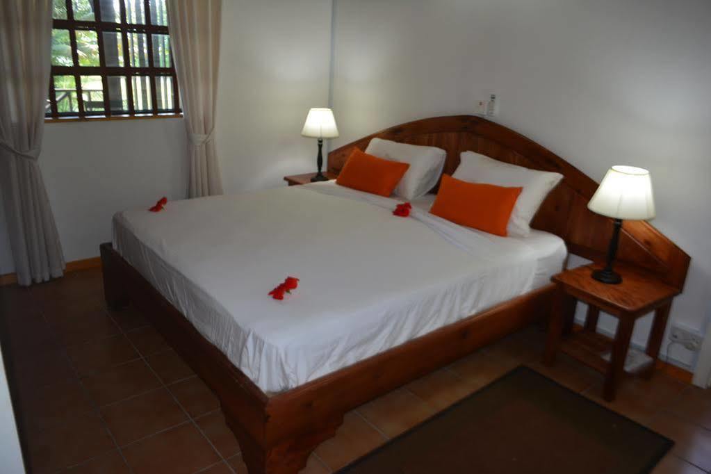 Villa Heliconia Grove Anse Volbert Village Exterior foto
